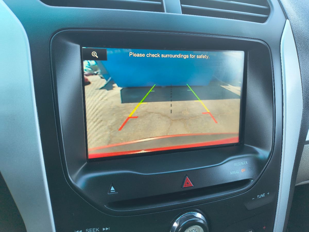 2014 Ford Explorer XLT photo 14