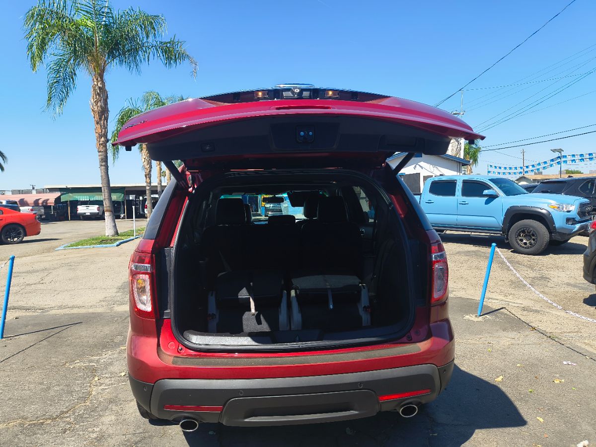 2014 Ford Explorer XLT photo 28