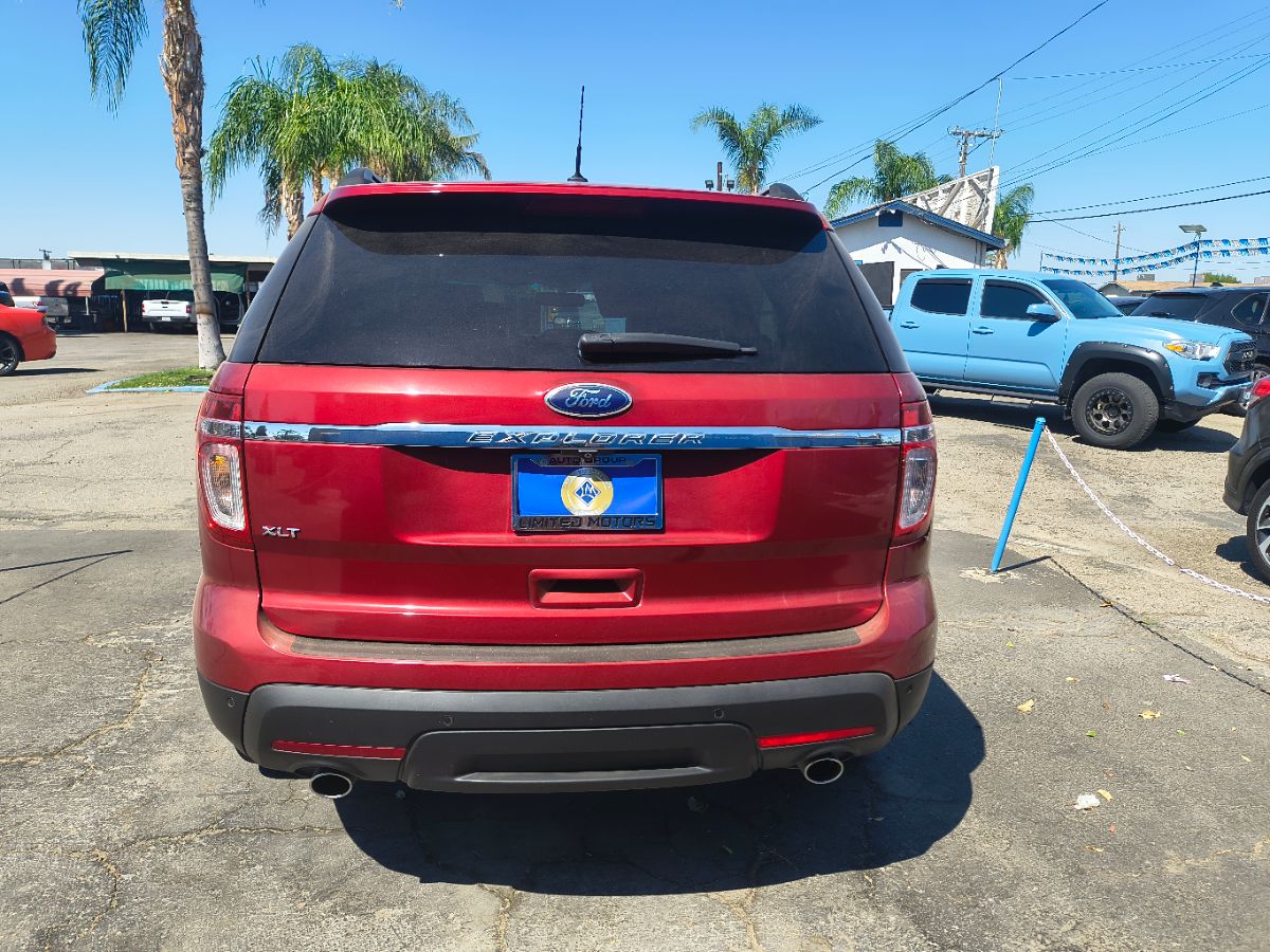 2014 Ford Explorer XLT photo 6