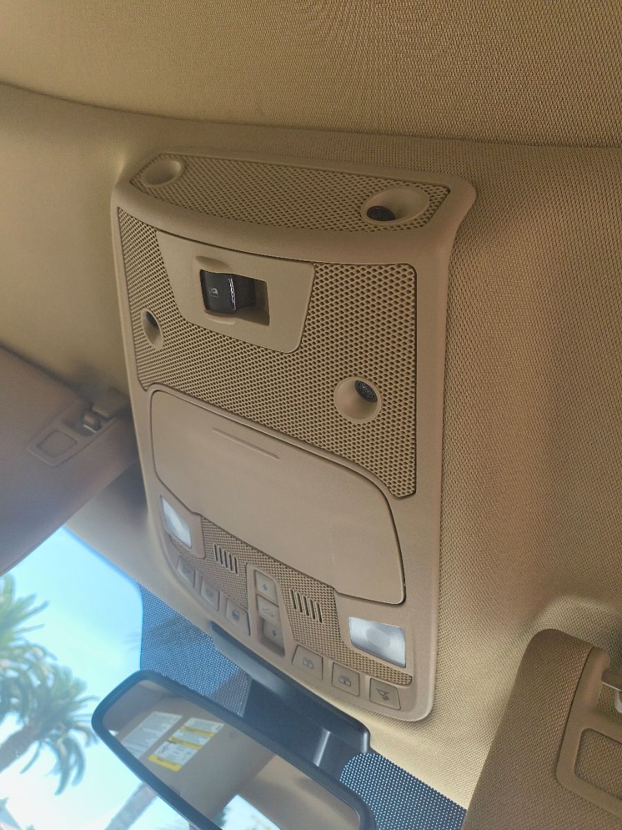 2015 Ford F-150 Lariat photo 18