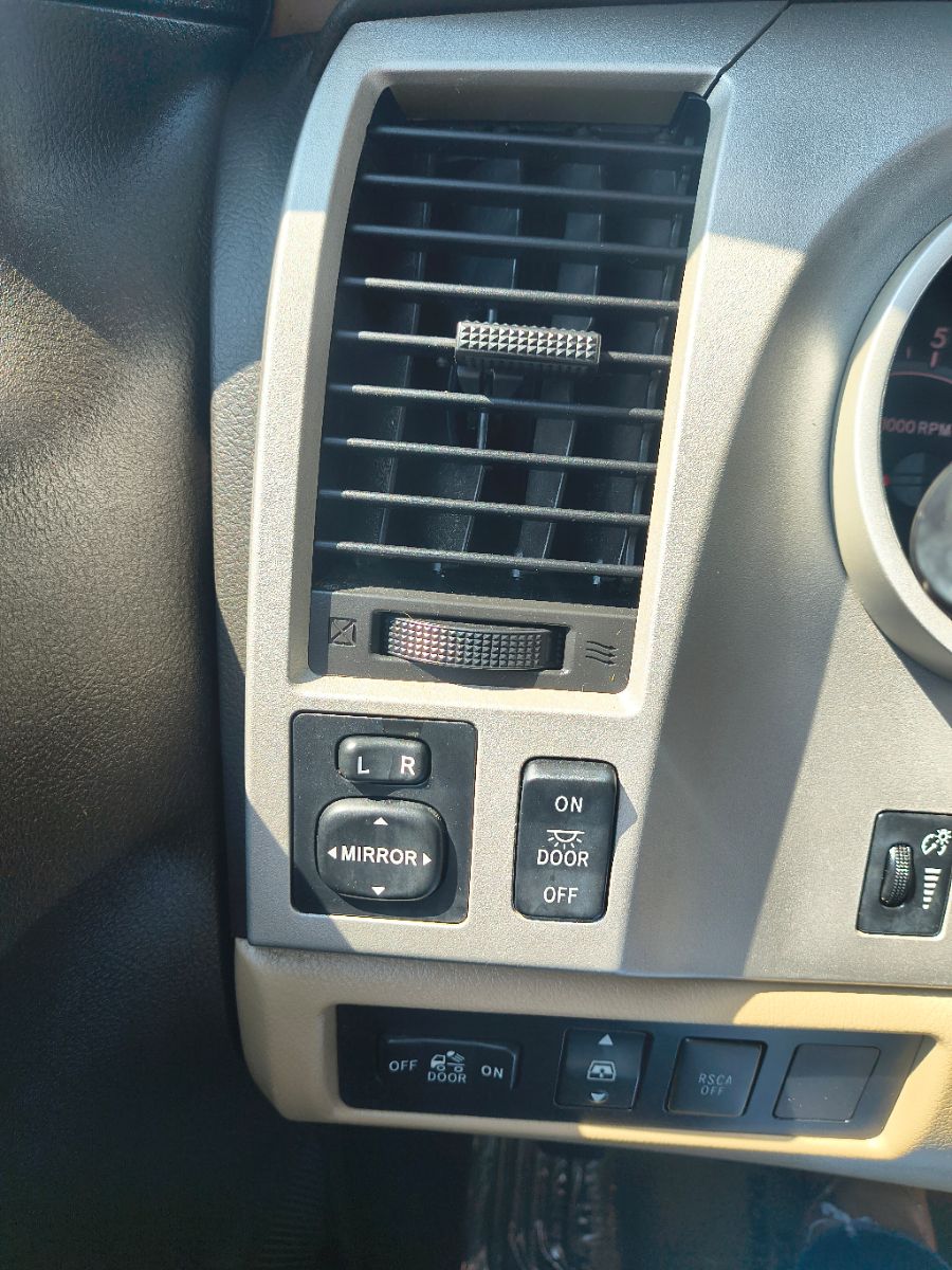 2007 Toyota Tundra SR5 photo 9