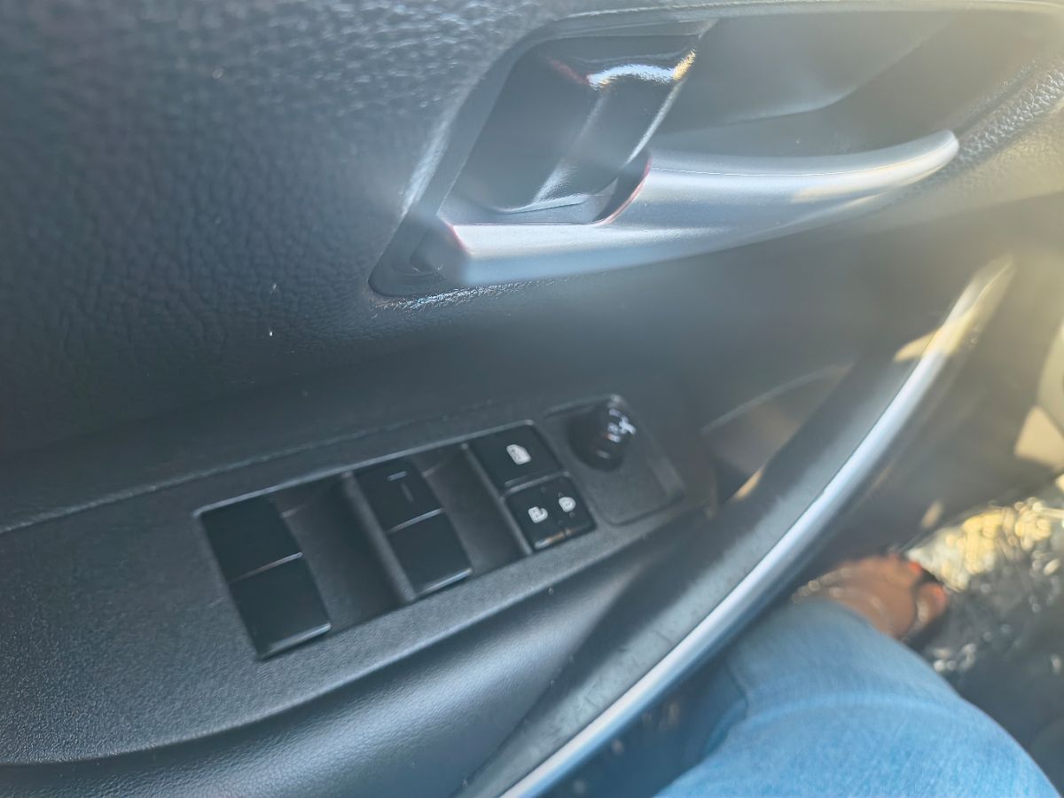 2021 Toyota Corolla SE photo 23
