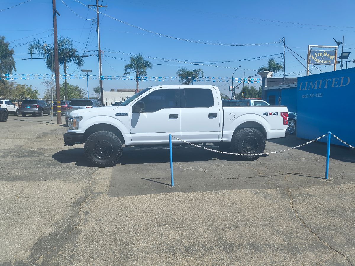 2019 Ford F-150 XLT photo 2