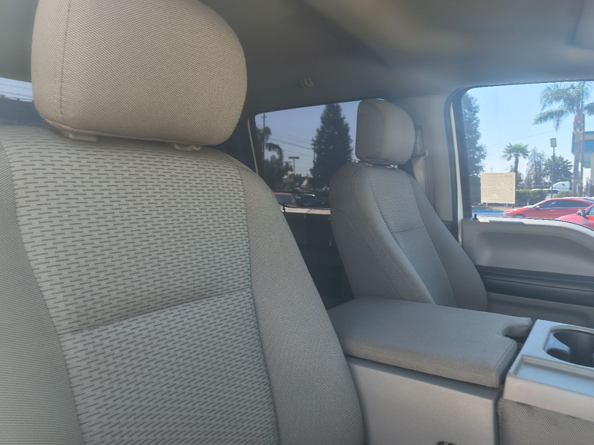 2019 Ford F-150 XLT photo 20