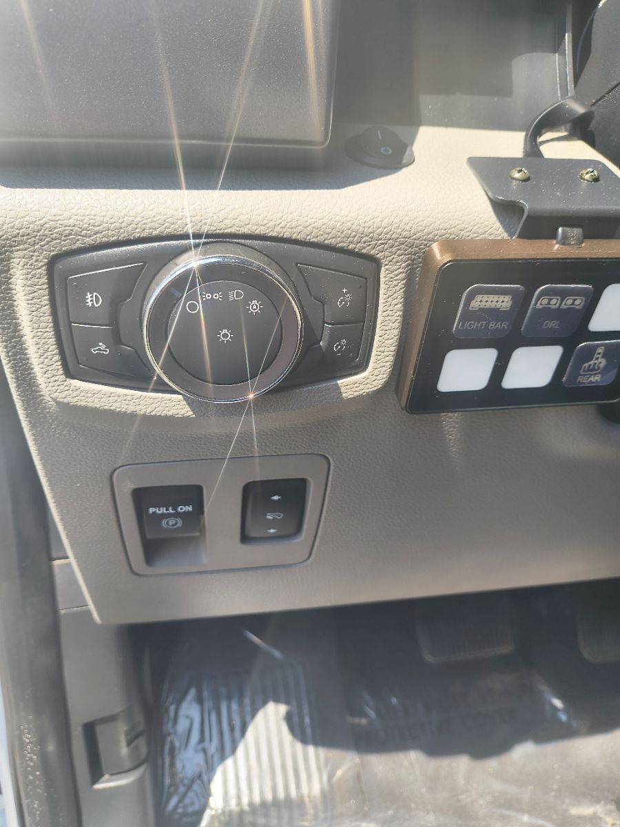 2019 Ford F-150 XLT photo 14