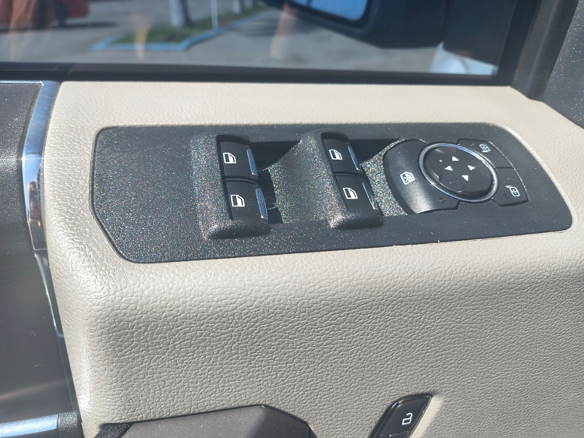 2019 Ford F-150 XLT photo 28