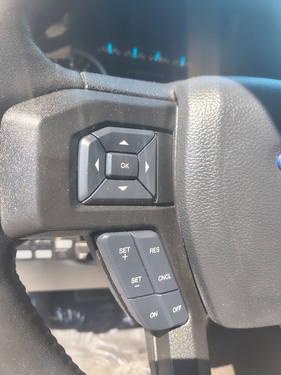 2019 Ford F-150 XLT photo 9