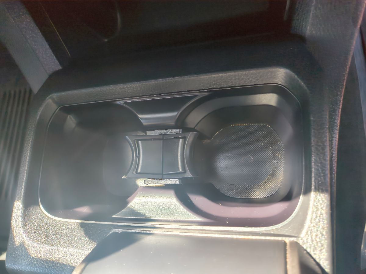 2022 Toyota Tacoma SR5 photo 13