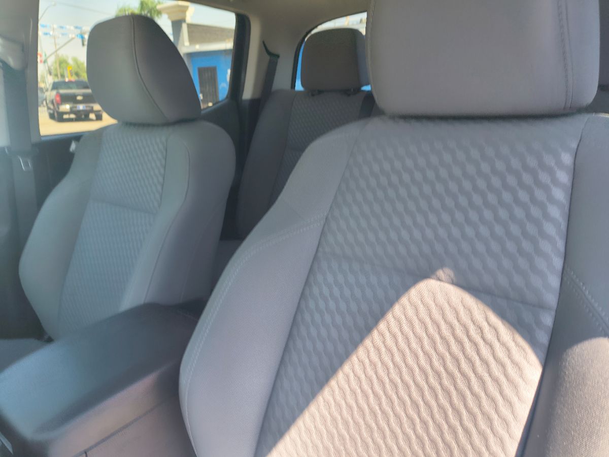 2022 Toyota Tacoma SR5 photo 15