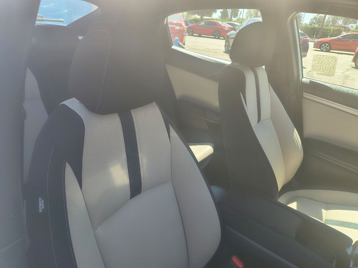 2019 Honda Civic Hatchback EX photo 22