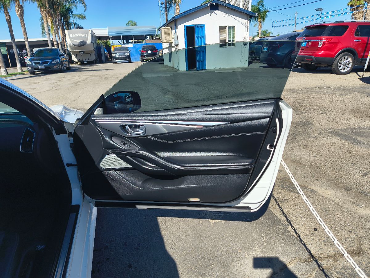 2018 Infiniti Q60 3.0t Luxe photo 27
