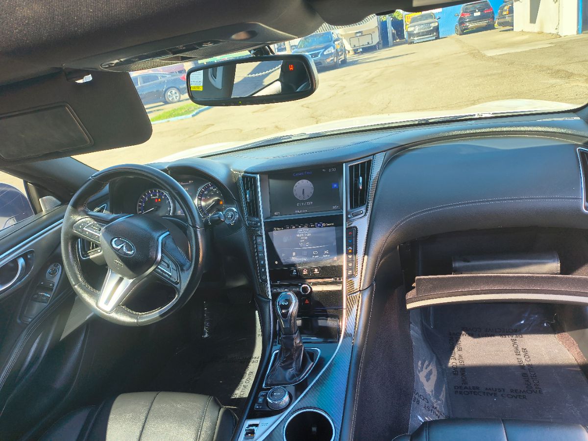 2018 Infiniti Q60 3.0t Luxe photo 8