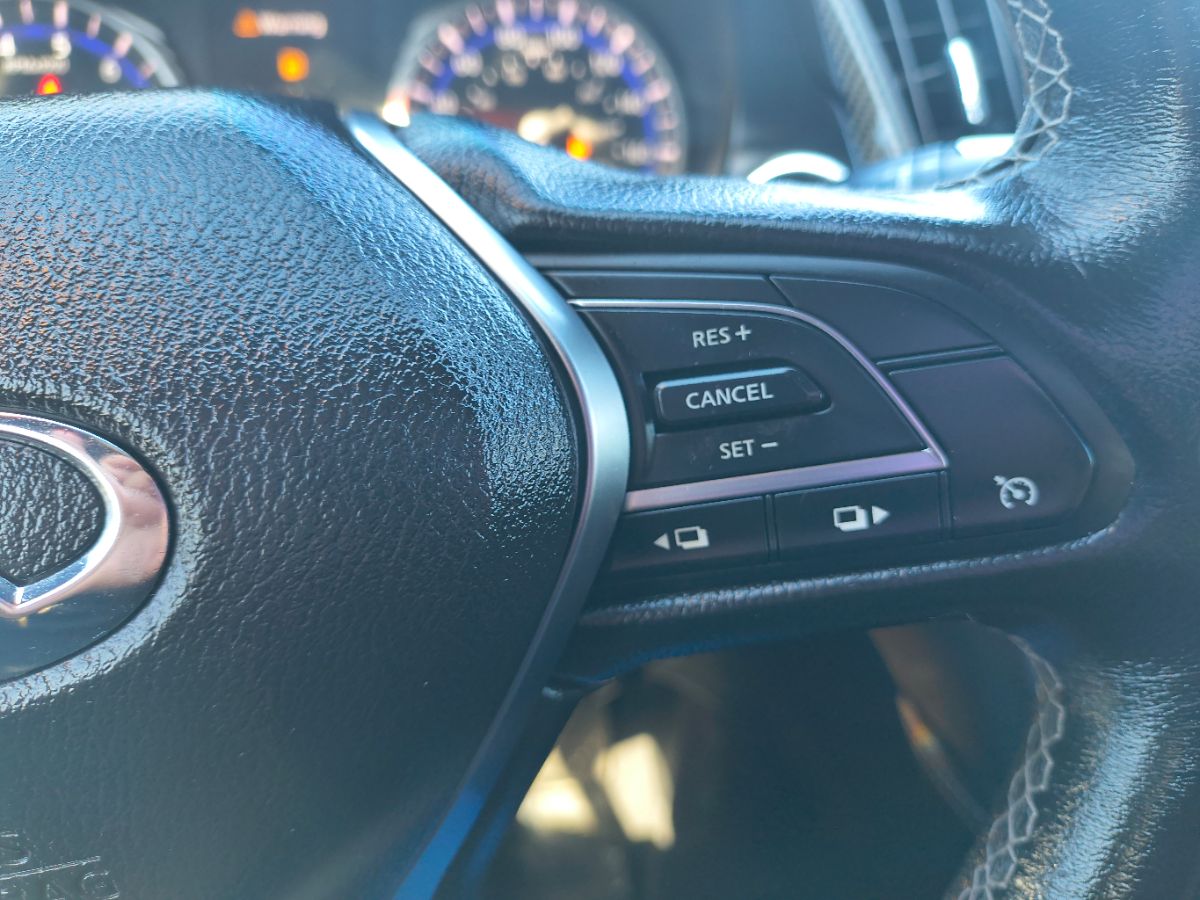 2018 Infiniti Q60 3.0t Luxe photo 11
