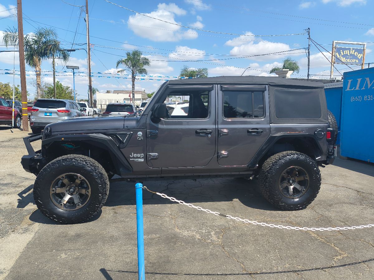 2018 Jeep Wrangler Unlimited Sport S photo 4