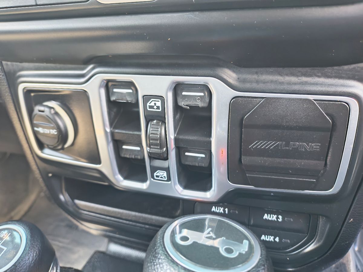 2018 Jeep Wrangler Unlimited Sport S photo 12