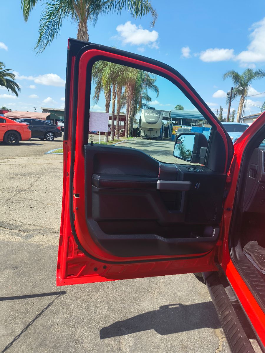 2016 Ford F-150 XLT photo 23