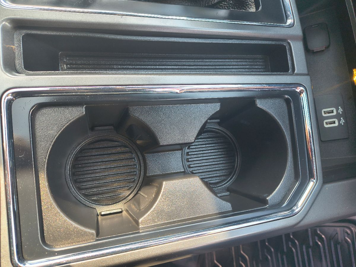 2016 Ford F-150 XLT photo 19