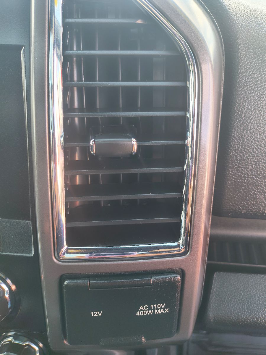 2016 Ford F-150 XLT photo 20