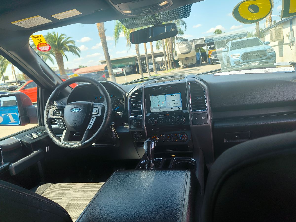 2016 Ford F-150 XLT photo 8