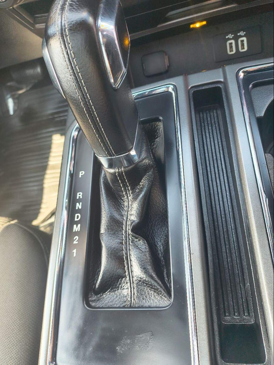 2016 Ford F-150 XLT photo 16