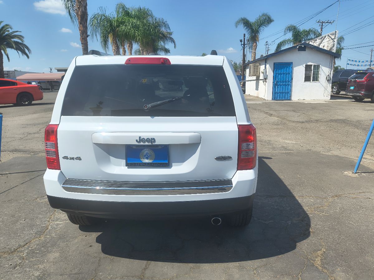 2016 Jeep Patriot High Altitude Altitude Edition photo 4