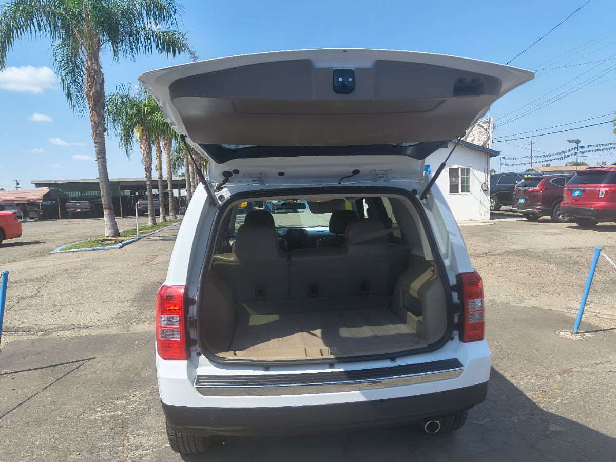 2016 Jeep Patriot High Altitude Altitude Edition photo 11
