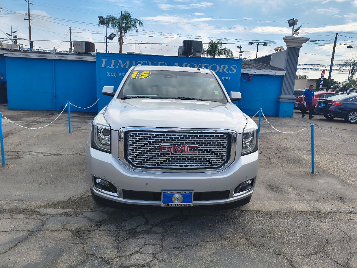 2015 Gmc Yukon SLT photo 2