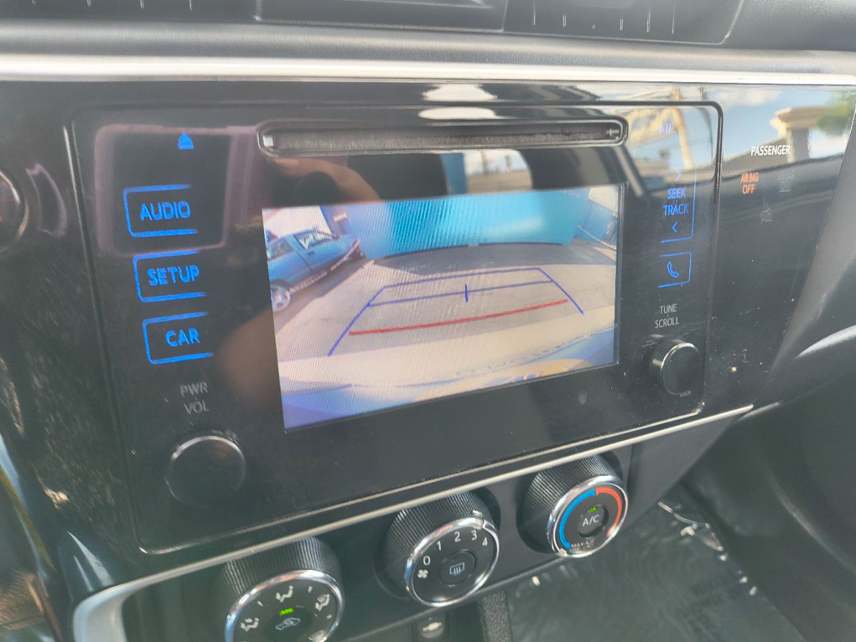 2017 Toyota Corolla L photo 12