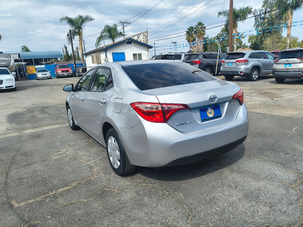 2017 Toyota Corolla L photo 4