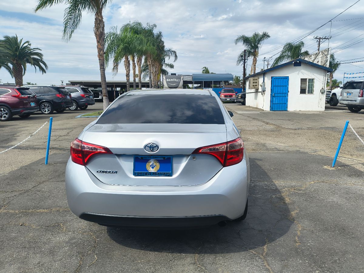 2017 Toyota Corolla L photo 5