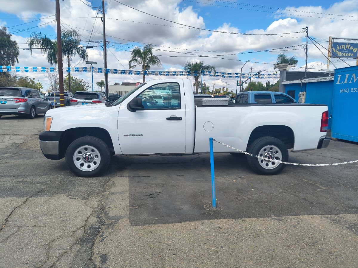 2013 GMC Sierra 1500 Work Truck - Photo 4