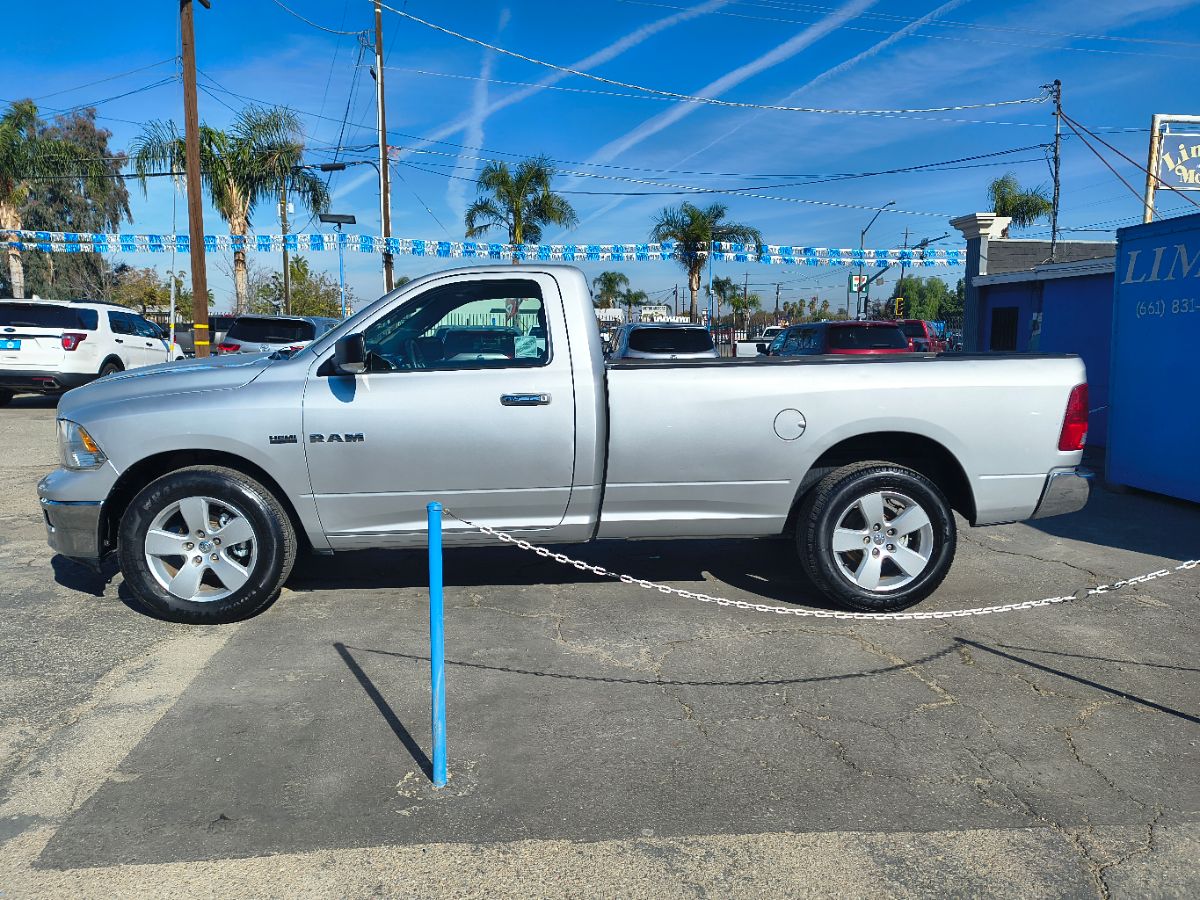 2010 Dodge Ram SLT photo 4