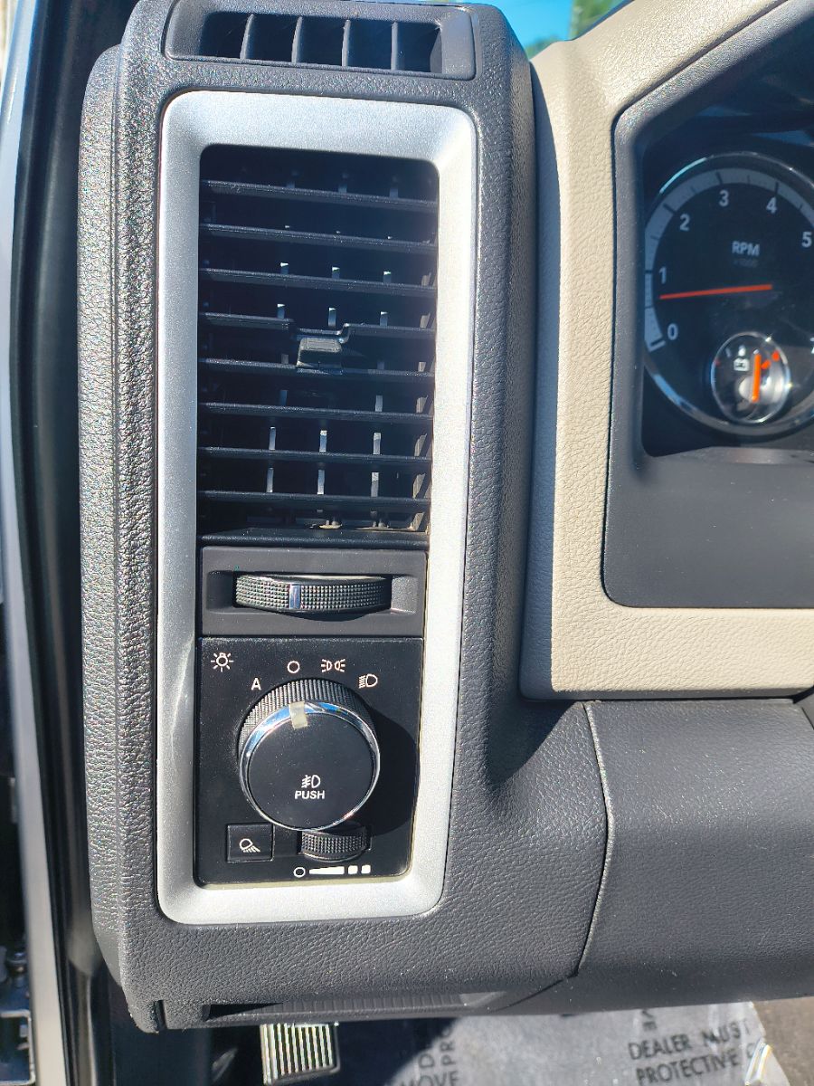 2010 RAM Ram 1500 Pickup SLT - Photo 14
