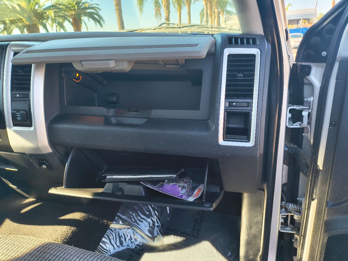 2010 RAM Ram 1500 Pickup SLT - Photo 17