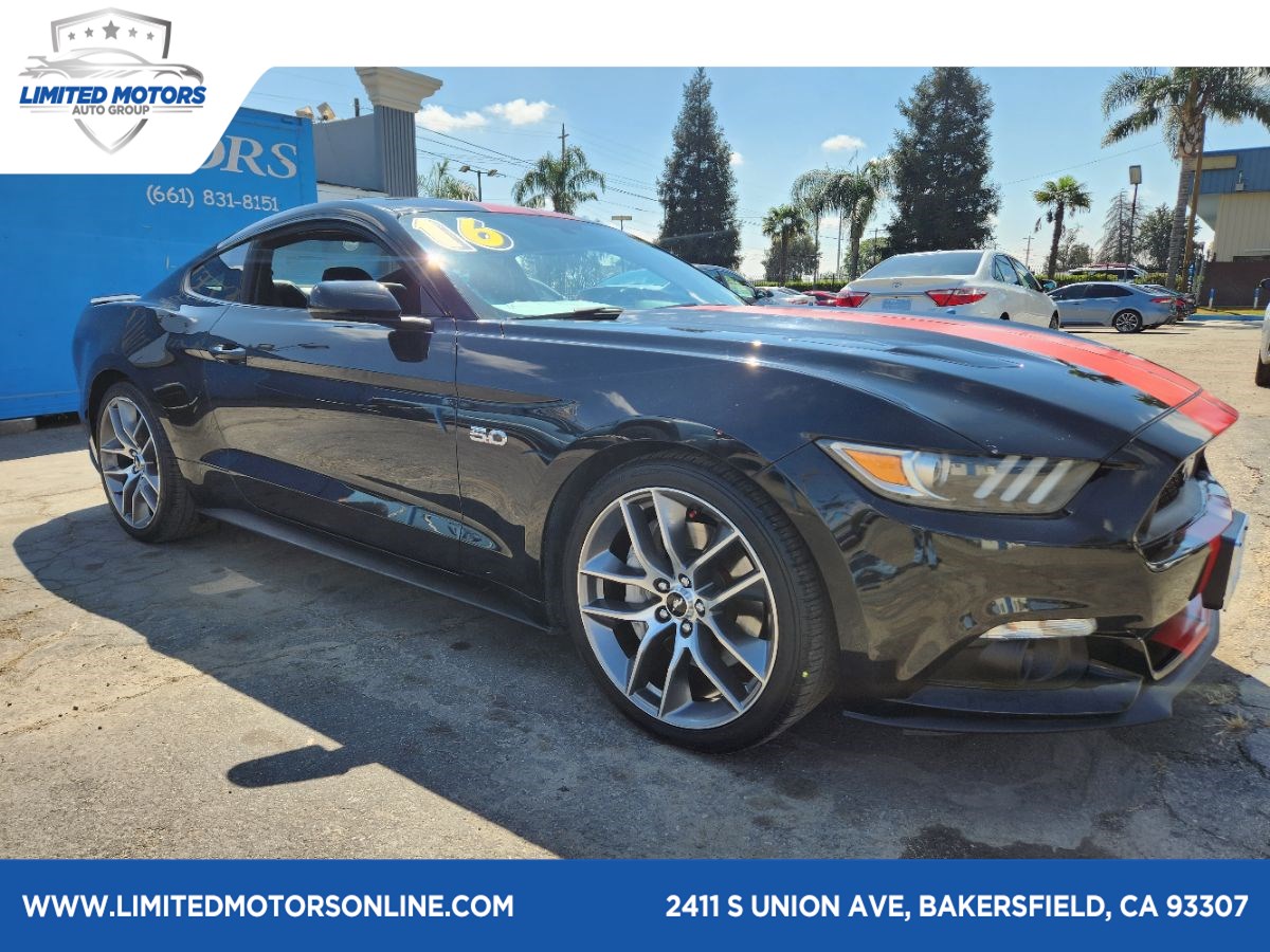 2016 Ford Mustang GT Coupe Premium's photo