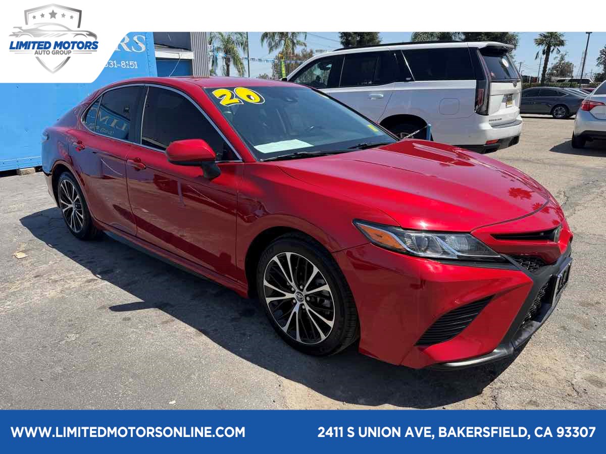 2020 Toyota Camry 2.5 Auto SE's photo