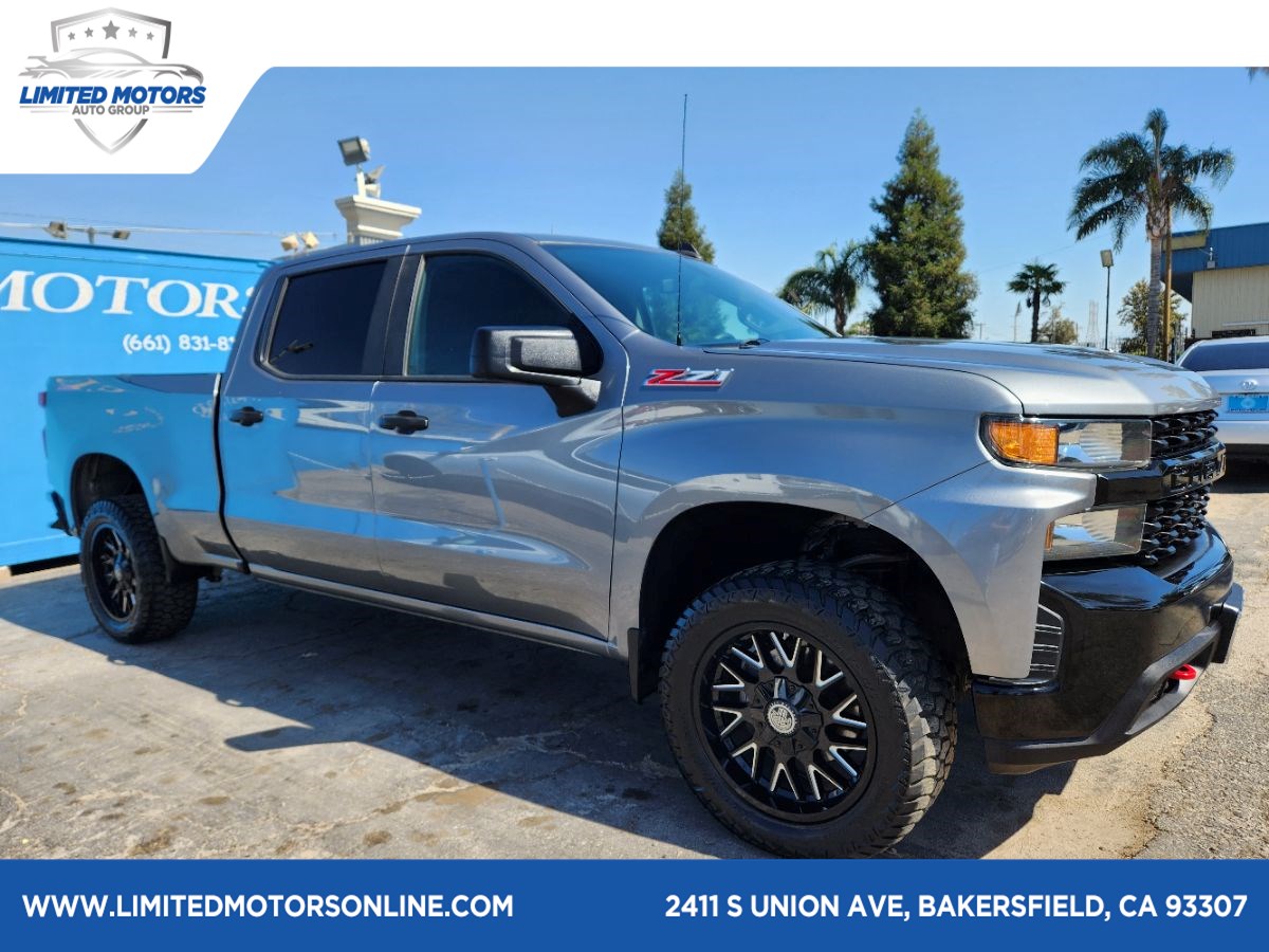 2020 Chevrolet Silverado 1500 Custom Trail Boss 4X4 Crew Cab Short Box's photo