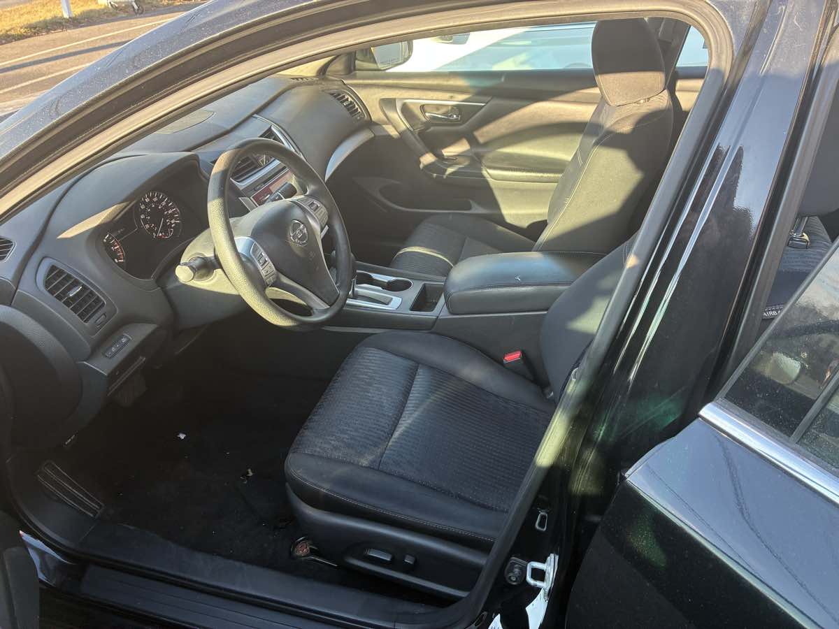 2016 Nissan Altima S - Photo 7