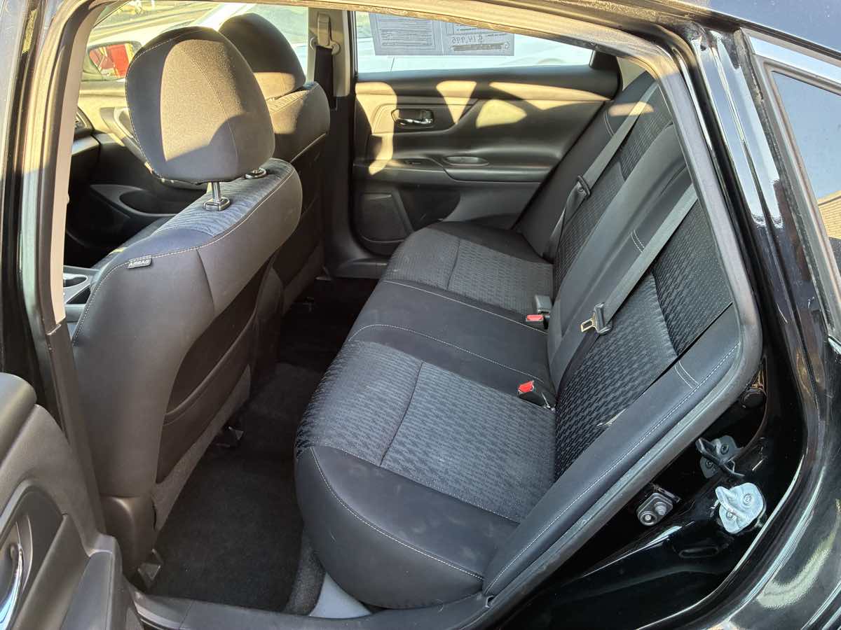 2016 Nissan Altima S - Photo 8