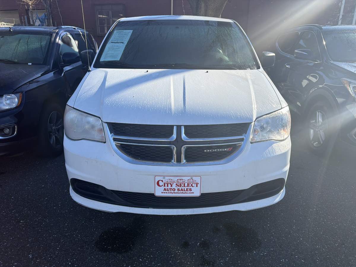 2017 Dodge Grand Caravan SE - Photo 2