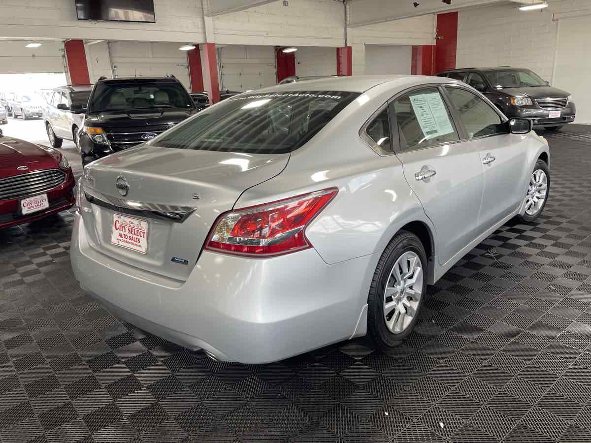 2013 Nissan Altima Sedan S - Photo 4