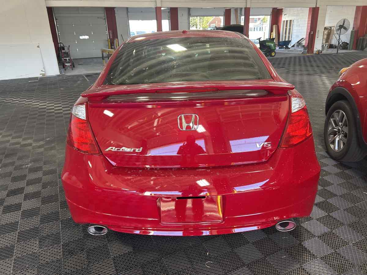Honda Accord photo 3