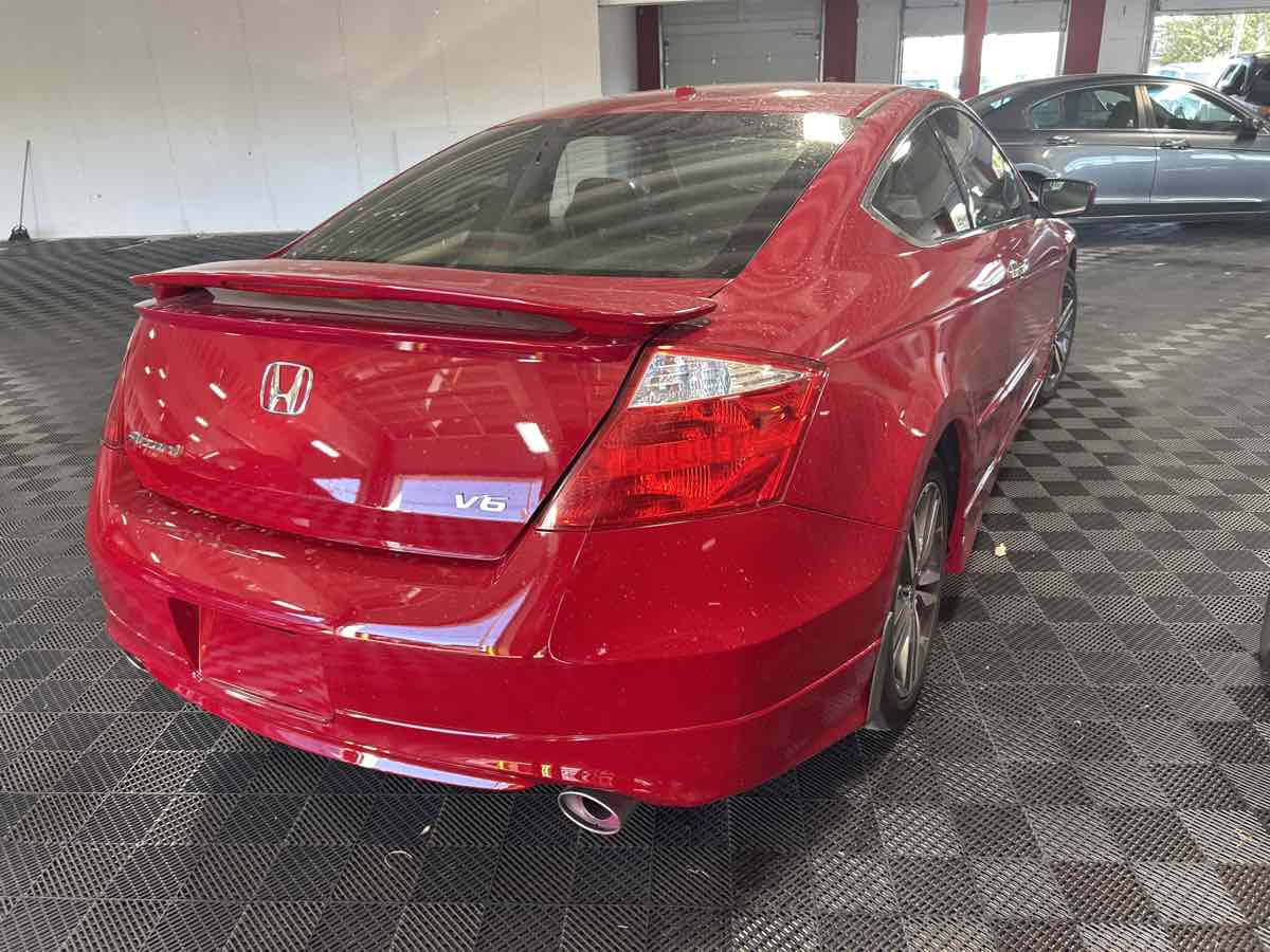 Honda Accord photo 4