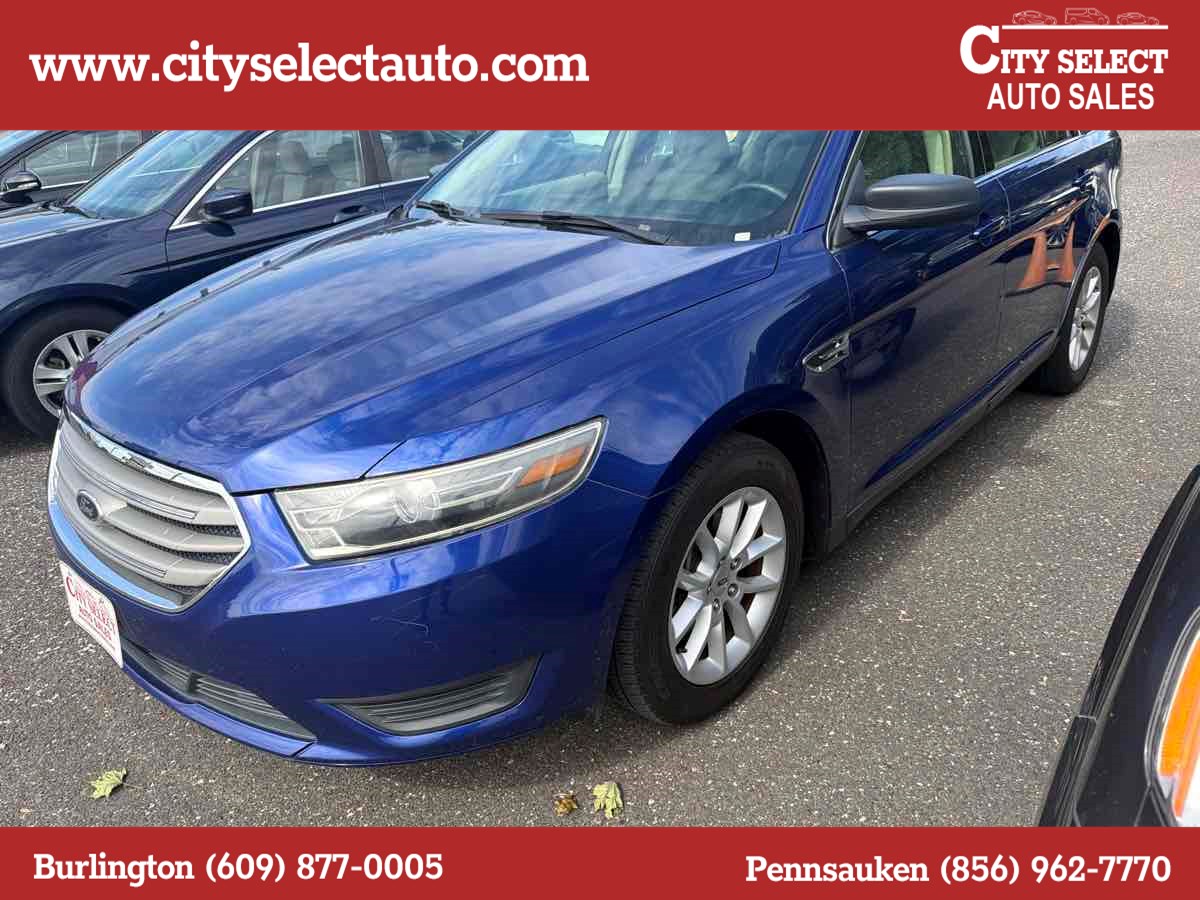 2014 Ford Taurus SE