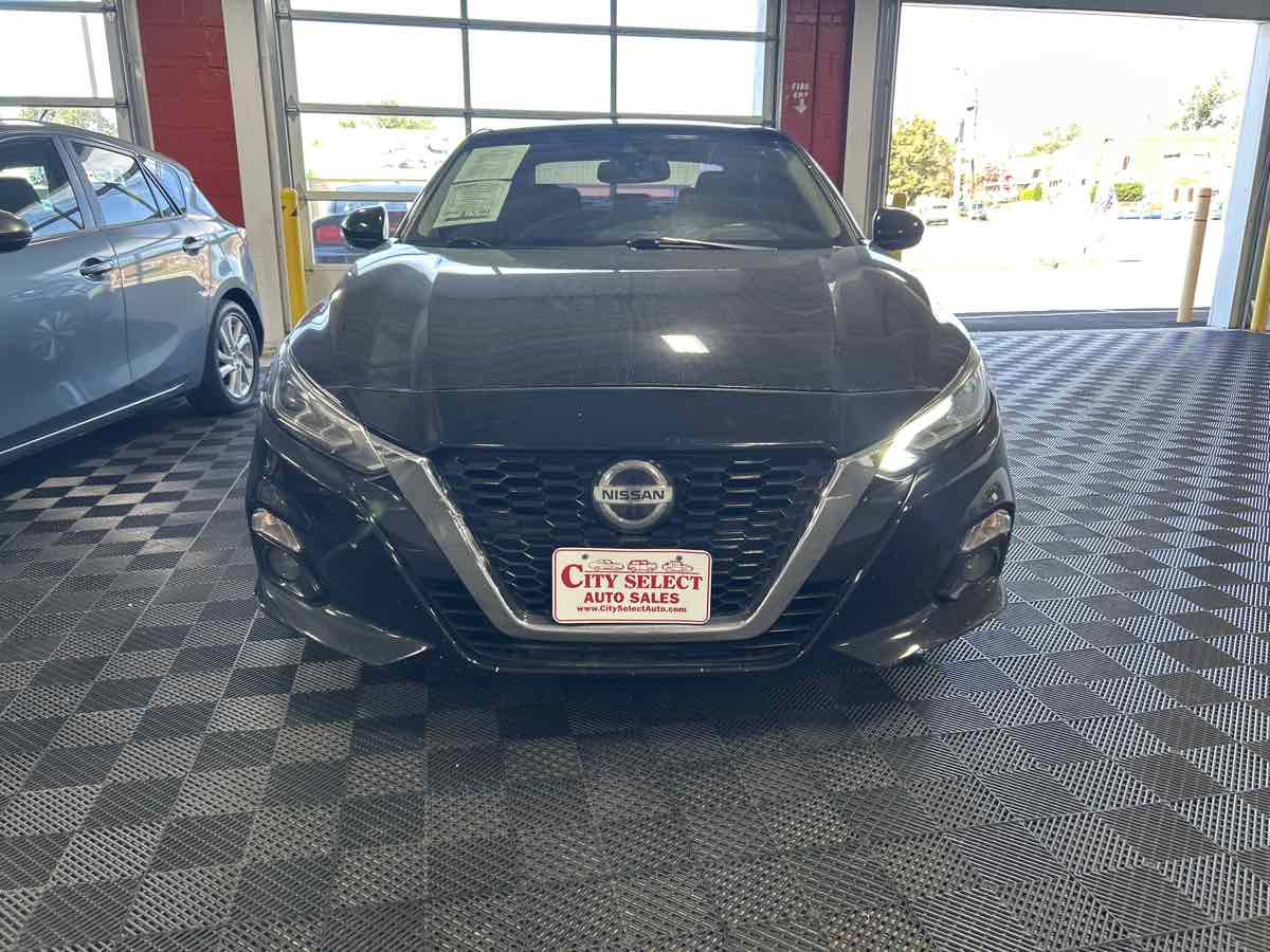Nissan Altima photo 4