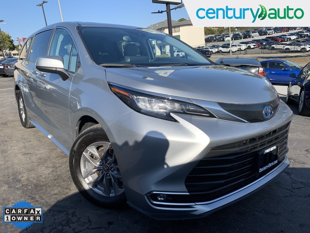 2022 Toyota Sienna XLE