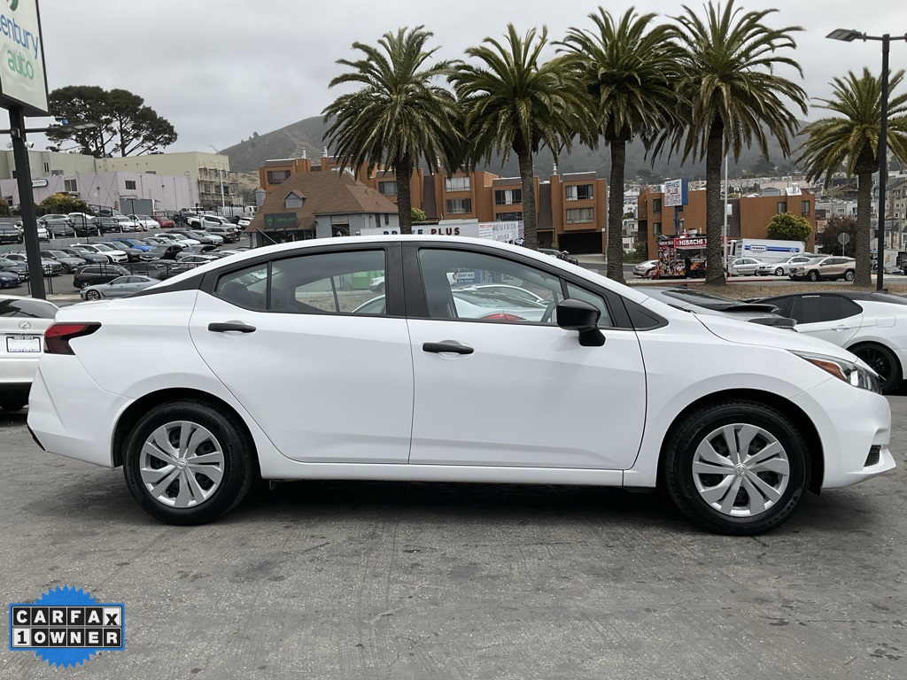 2021 Nissan Versa S photo 3