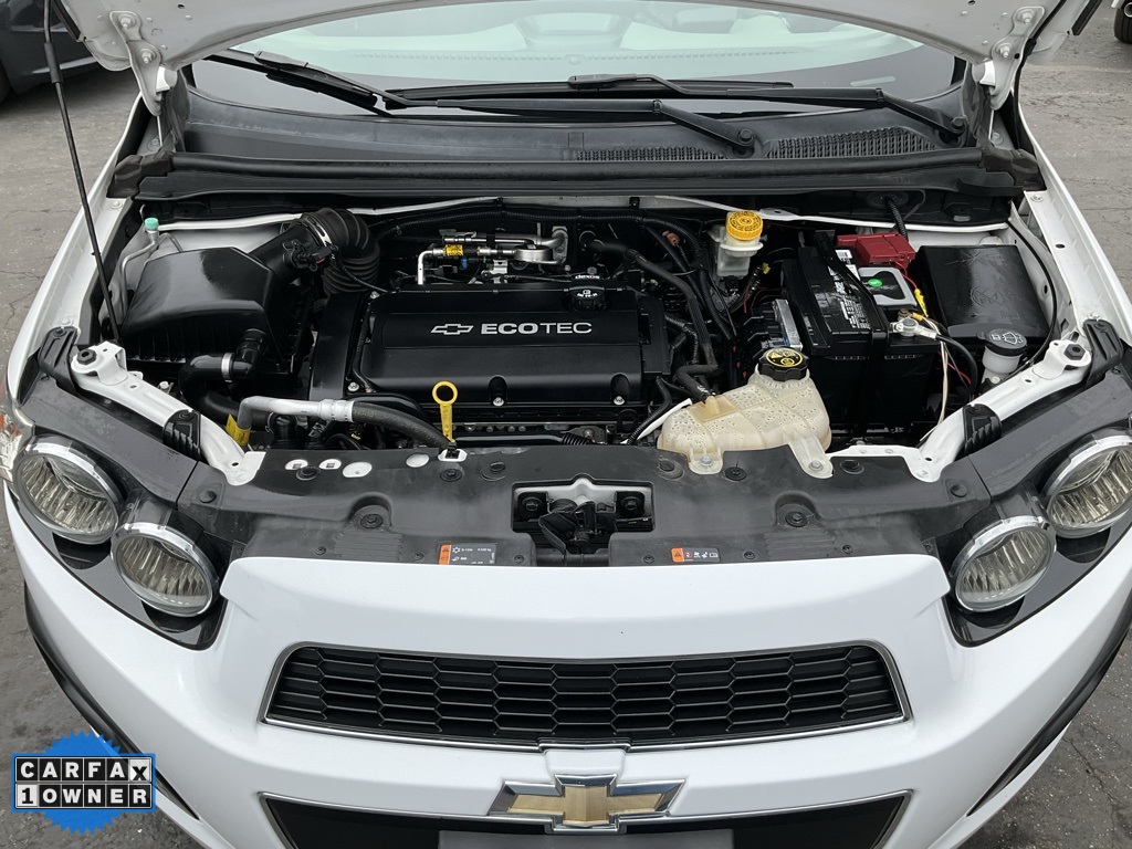 2015 Chevrolet Sonic LT photo 10