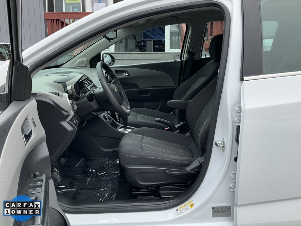 2015 Chevrolet Sonic LT photo 12