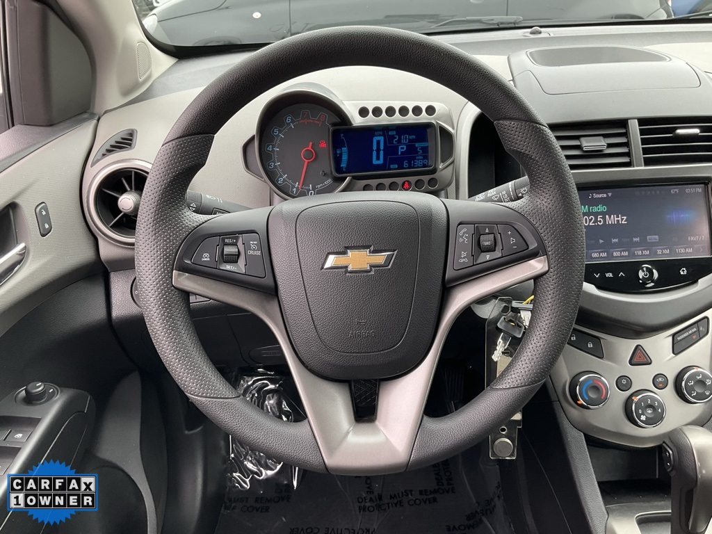 2015 Chevrolet Sonic LT photo 33